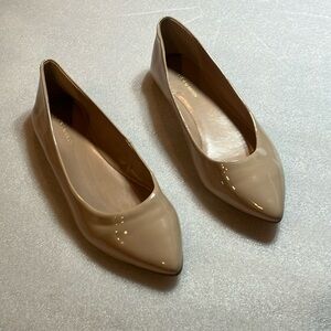 BCBG generation nude patent flats